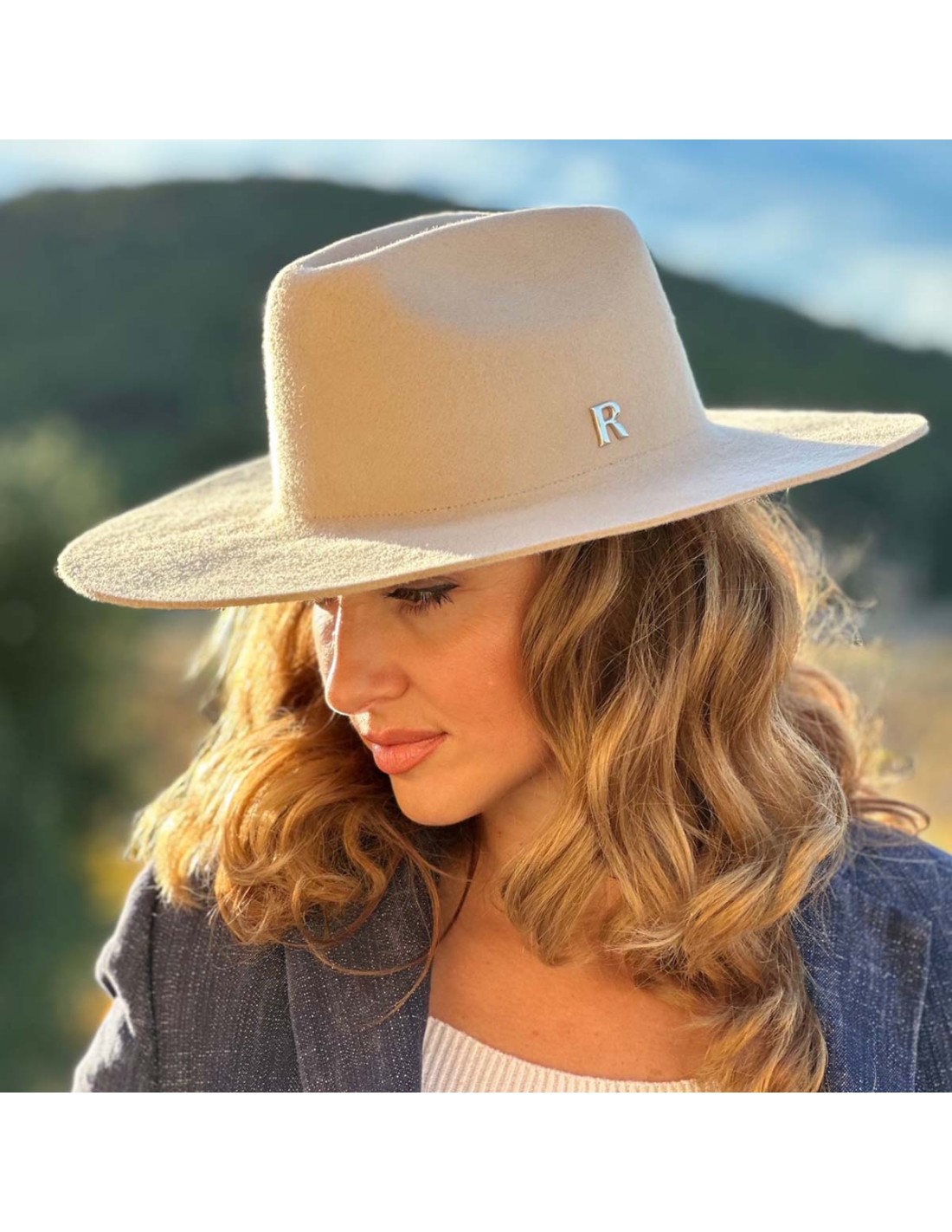 Sombrero Cowboy Mujer GENOVA: Únete a la Elegancia con Estilo - Raceu Hats