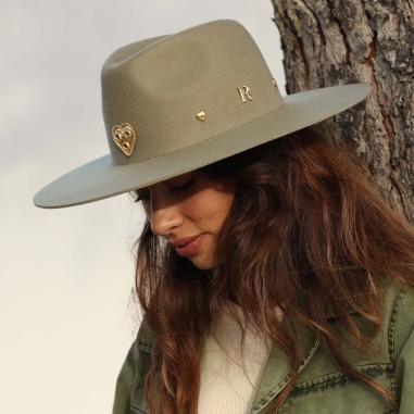 Nuestro Sombrero Fedora de Ala Ancha en Color Matcha Transformará tu Look - Raceu Hats