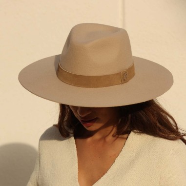 Cappello Fedora da Donna in 100% Feltro di Lana Beige, con Tesa Media - Raceu Hats