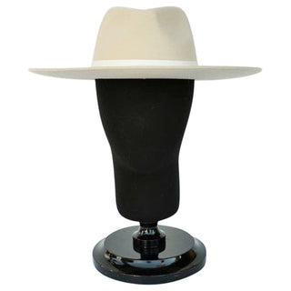 Sombrero Estilo Fedora en color crema de ala amplia