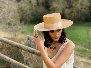 Sombrero de Novia Canotier Panamá Padua color Miel - Sombreros Panamá Estilo Canotier