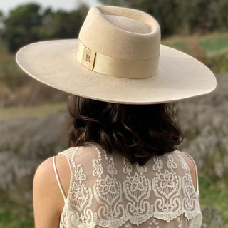 Sombrero de Novia Ala Ancha y Rígida Colorado color Beige - Fieltro de Lana