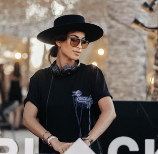 Sombrero Canotier Mujer Ala Ancha Color Negro en Fieltro de Lana - Hecho a Mano en España- Raceu Hats