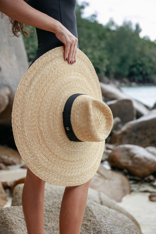 Sombrero Fedora Mujer Ala Ancha Extragrande con Cinta Negra - Raceu Hats
