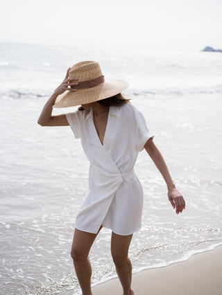 Sombrero Belair Ala Ancha de Paja Cosida decorado con Cinta Marrón Raceu Hats