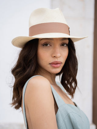 Sombrero Mujer Panamá Cuenca Natural con cinta Marrón - Raceu Hats