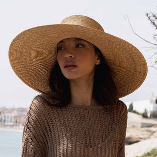Sombrero Mujer Estilo Canotier Ala Ancha con Cinta Marrón Grosgrain Raceu Hats
