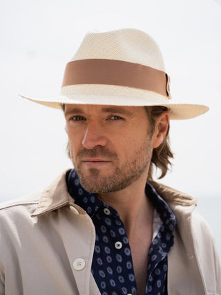 Sombrero Hombre Panamá Cuenca Natural con cinta Marrón - Raceu Hats
