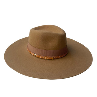 Cinta de Sombrero Lau: Distinción y Detalle rústico y elegante