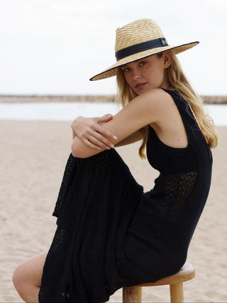 Sombrero de Paja de Trigo Natural para Mujer con Cinta de Piel Negra y Ribete en el Ala de color Negro - Raceu Hats