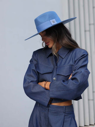 Sombrero Fedora Mujer de Ala Ancha confeccionado en 100% Fieltro de Lana de color Azul Eléctrico - Raceu Hats