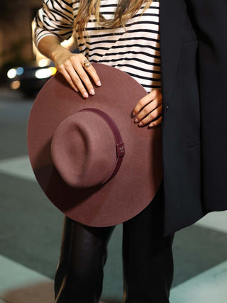 Sombrero Mujer Estilo Fedora de Ala Ancha en 100% Fieltro de Lana y de color Woodrose Original - Raceu Hats