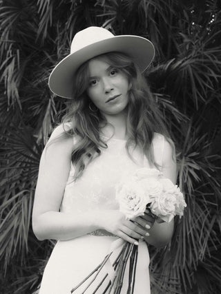 Sombrero para Novia Elegante, 100% Fieltro de Lana en Color Blanco Roto