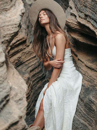 Sombrero Mujer Ala Ancha Colorado en Color Beige - Ala Rígida - Fieltro de Lana - Raceu Hats