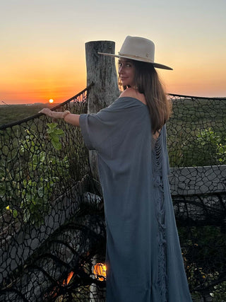 Sombrero de Mujer de Ala Ancha Rígida, Elegancia Inigualable en colorBeige - Diseño clásico con un toque moderno - Raceu Hats