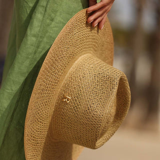 Sombrero Panamá Mujer Estilo Fedora en Color Oliva: Elegancia Atemporal en su Máxima Expresión - Raceu Hats