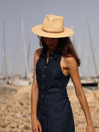 Sombrero Panamá de Ala Intermedia para un Verano con Mucho Estilo - Raceu Hats