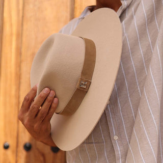 Sombrero Borsalino Beige en 100% Fieltro de Lana con Cinta Grosgain al Tono -Sombreros Hombre - Raceu Hats