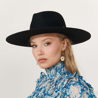 Sombrero hecho en 100% Fieltro de Lana color Negro, de Ala Ancha y Rígida - Hecho en España - Raceu Hats