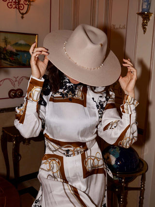 Sombrero Mujer Beige de Ala Media Estilo Fedora en Fieltro de Lana: Un Toque de Elegancia para Cualquier Ocasión - Raceu Hats