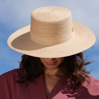 Sombrero Canotier Ala Media Raffia Fina - Estilo Mediterráneo y Elegancia Atemporal - Ala de 9 cm y copa de 9 cm - Raceu Hats
