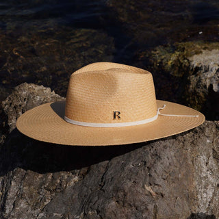 Sombrero Fedora Panamá Camel - Protección Solar con Estilo - Ala de 10 cm y copa de 10 cm - Raceu Hats