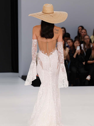 Sombrero Novia Ala Extragrande Paja Natural HELIOS - Estilo Mediterráneo - Ala de 19 cm y copa de 11 cm - Raceu Hats