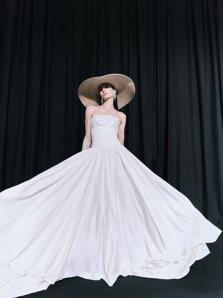 Sombrero Novia Ala Extragrande Paja Natural HELIOS - Estilo Mediterráneo - Ala de 19 cm y copa de 11 cm - Raceu Hats