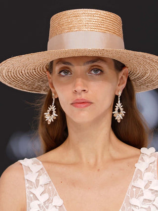 Sombrero Novia Canotier Ala Ancha - Estilo Mediterráneo y Elegancia Atemporal  - Ala de 11 cm y copa de 10 cm - Raceu Hats