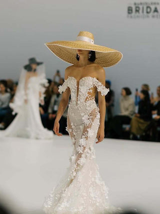 Sombrero Novia Ala XXXL SOFIA - Estilo Mediterráneo y Elegancia Atemporal  - Ala de 30 cm y copa de 10 cm - Raceu Hats
