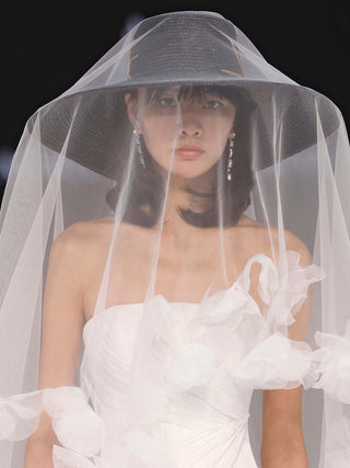 Sombrero Boda Canotier Negro Ala Ancha - La Elegancia Bordada para Tu Boda - Ala de 15 cm y copa de 10,5 cm - Raceu Hats