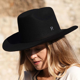Sombrero Cowboy Mujer Negro KANSAS - Estilo Mediterráneo y Elegancia Atemporal  - Ala de 8 cm y copa de 10 cm - Raceu Hats
