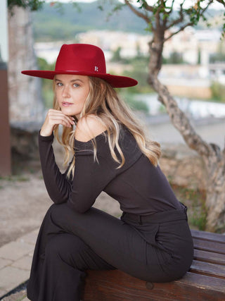 Sombrero Fedora Mujer Rojo GAUDI - Hecho a Mano en España: Calidad que Perdura - Ala de 11,5 cm y copa de 10 cm - Raceu Hats