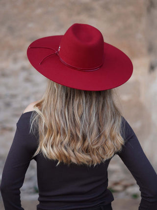 Sombrero Fedora Mujer Rojo GAUDI - Hecho a Mano en España: Calidad que Perdura - Ala de 11,5 cm y copa de 10 cm - Raceu Hats