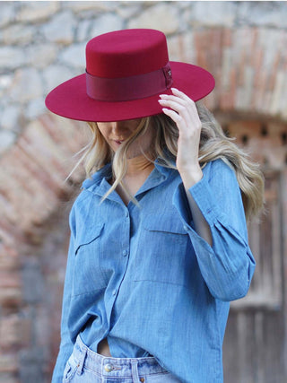 Sombrero Canotier Ala Ancha Rojo - Artesanía Hecha en España, Fieltro de Lana Premium - Ala de 9 cm y copa de 10 cm - Raceu Hats