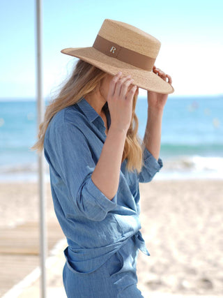 Sombrero Canotier Raffia Fina RODAS - Estilo Mediterráneo y Elegancia Atemporal  - Ala de 9 cm y copa de 9 cm - Raceu Hats