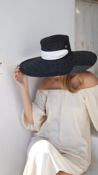  Sombrero canotier ala ancha negro look elegante playa