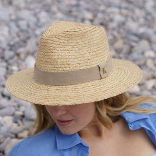 Sombrero Fedora Mujer Ala Corta y Cinta Piel Gris CHICAGO - Raceu Hats